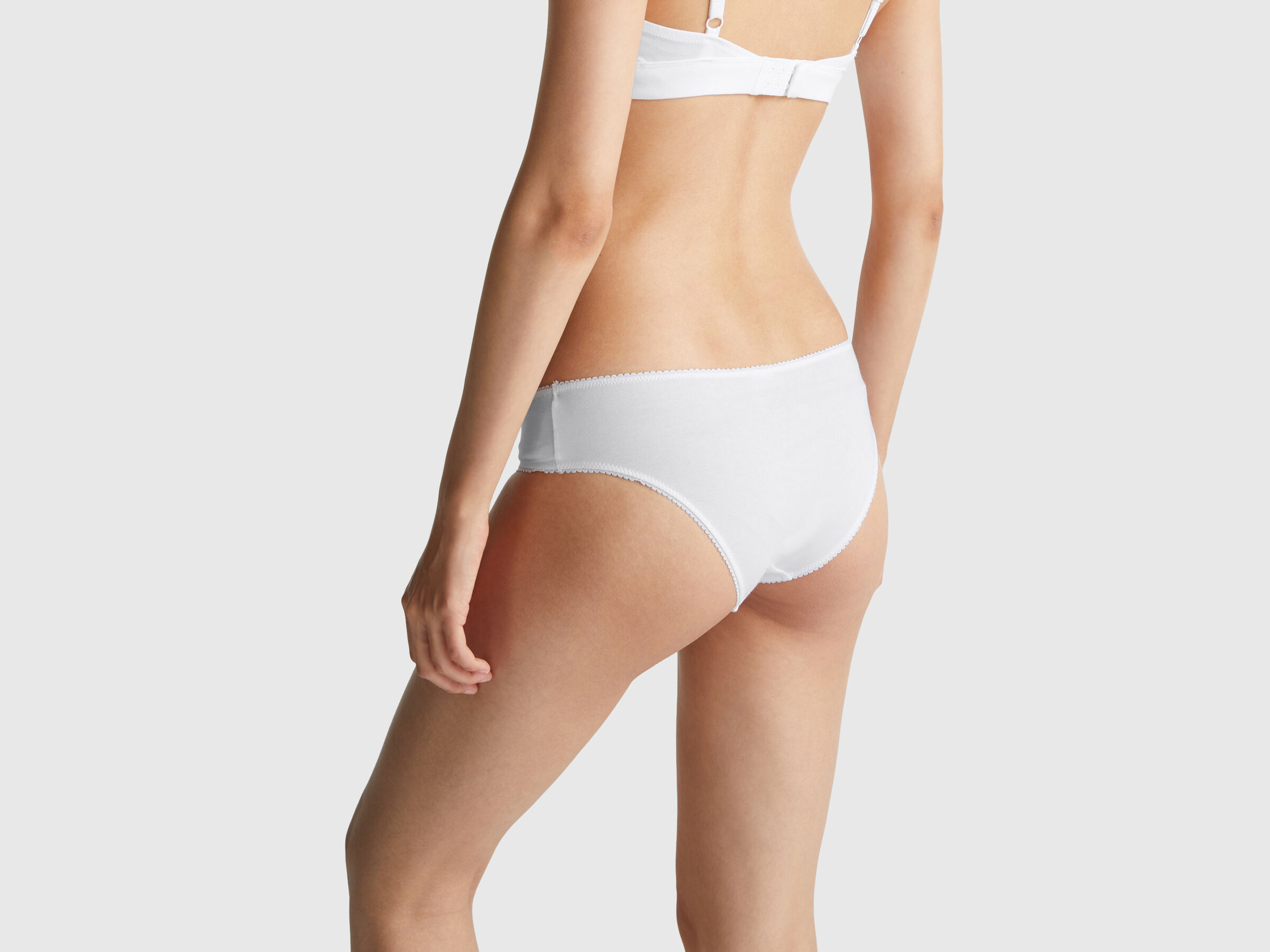 SLIP Women image number 2